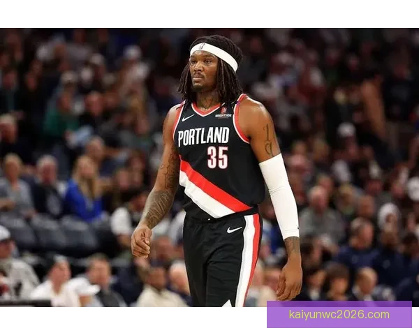 罗威因下背部伤势退出比赛 开拓者官方宣布不会回归 罗威因下背部伤势退出比赛 开拓者官方宣布不会回归