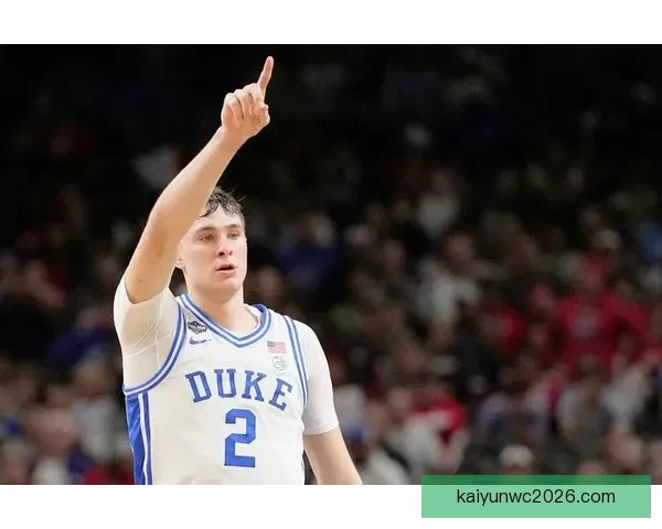 弗拉格谈新秀赛季精神压力 去年仅输四场比赛感受分享